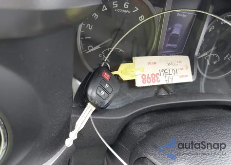 2019 Toyota Tacoma Sr5 V6 z USA, uszkodzony, nr VIN 3TMCZ5AN0KM242359